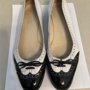Salvatore Ferragamo leather and pattern leather shoe   Size 8.5
